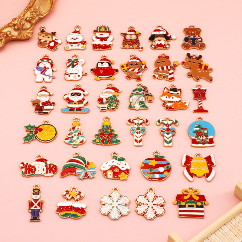 Christmas Keychain Ornaments Set, Santa Reindeer Snowflake Bear Penguin DIY Charms for Gifts