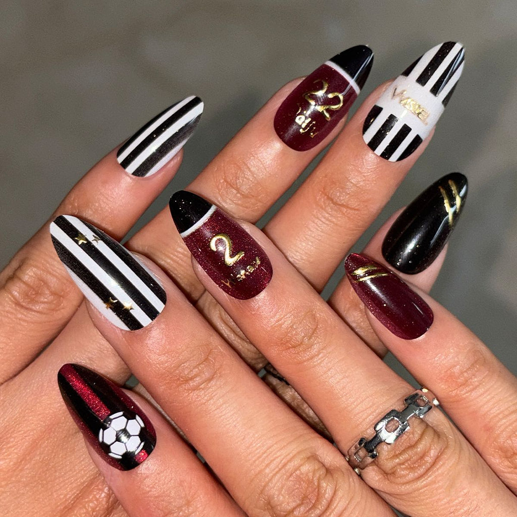 Press On Nails 24 Pcs Soccer Theme Fake Nails Versatile Manicure Finished Nail Set