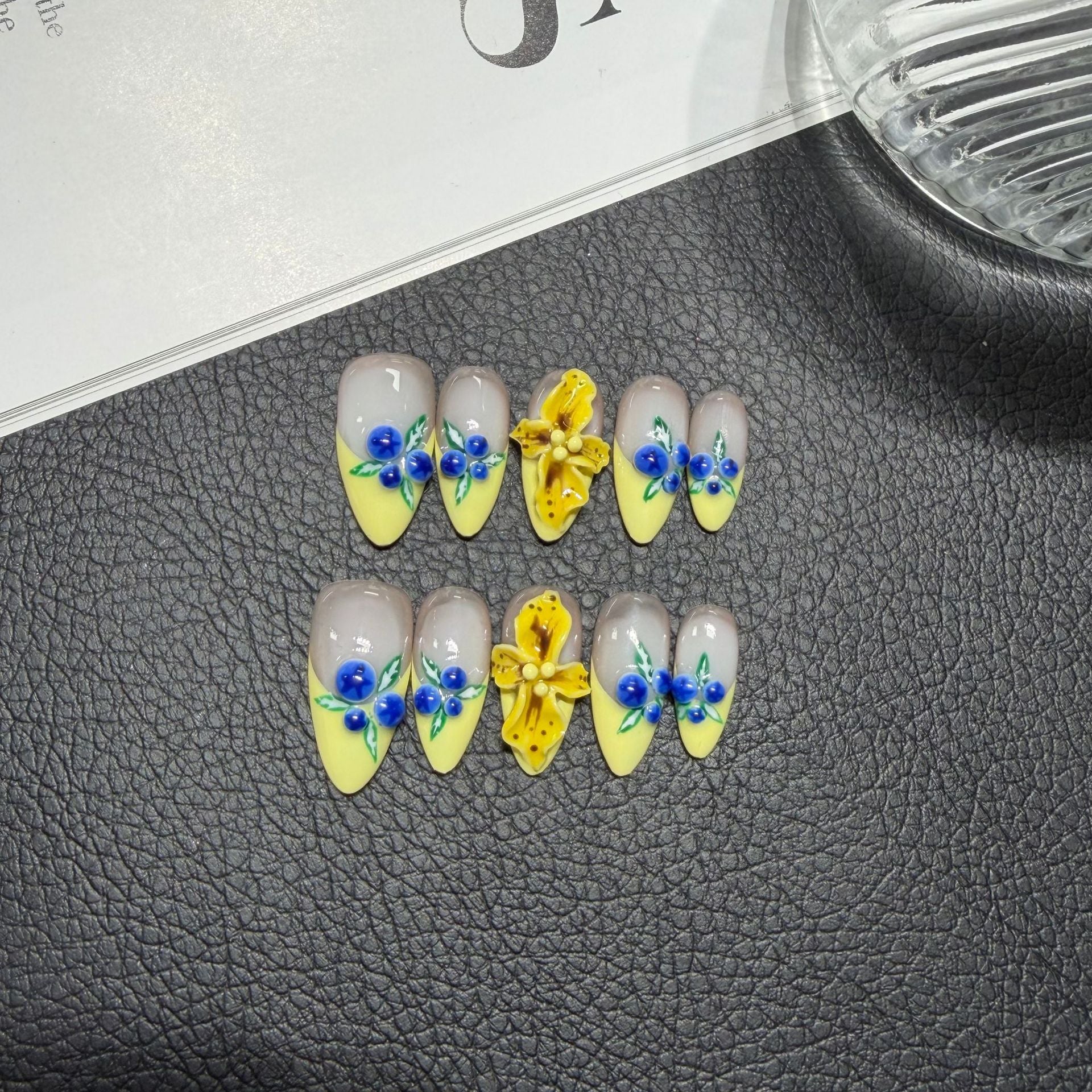 Original Handmade Pinch Blueberry 3D Carving Hand Pressed on Nails Wholesale